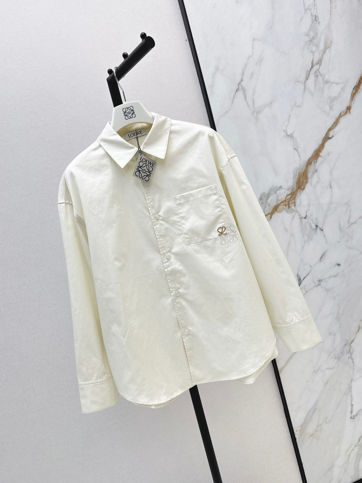 🔥Highest Quality🔥26FW New Minimalist & Relaxed Style: Logo-Embroidered Shirt in Creamy Apricot 🤍