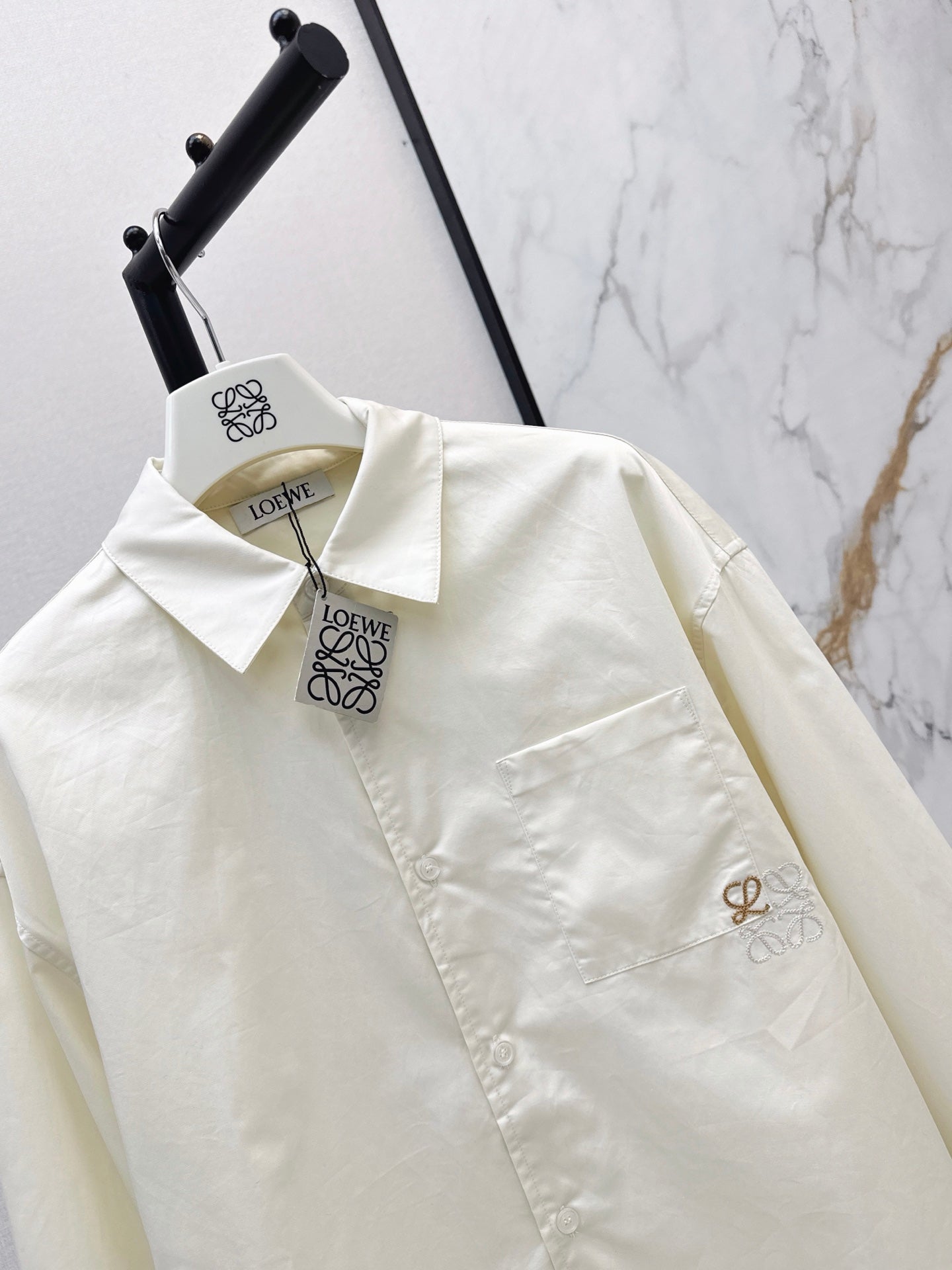🔥Highest Quality🔥26FW New Minimalist & Relaxed Style: Logo-Embroidered Shirt in Creamy Apricot 🤍