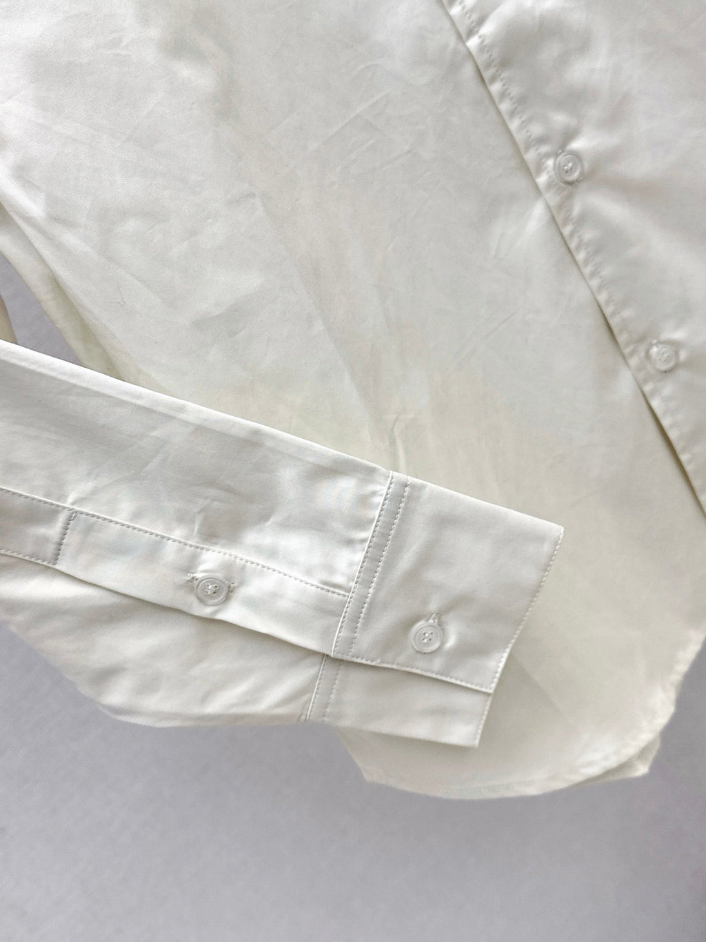 🔥Highest Quality🔥26FW New Minimalist & Relaxed Style: Logo-Embroidered Shirt in Creamy Apricot 🤍