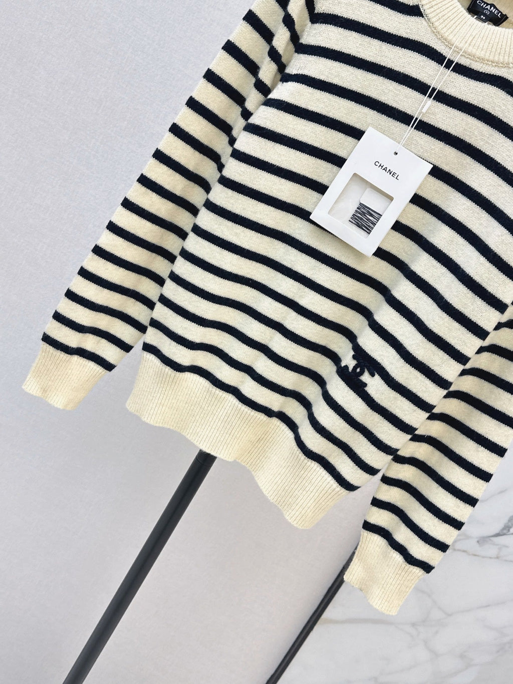26FW New Métiers d'Art Collection Striped Knit Top 🖤