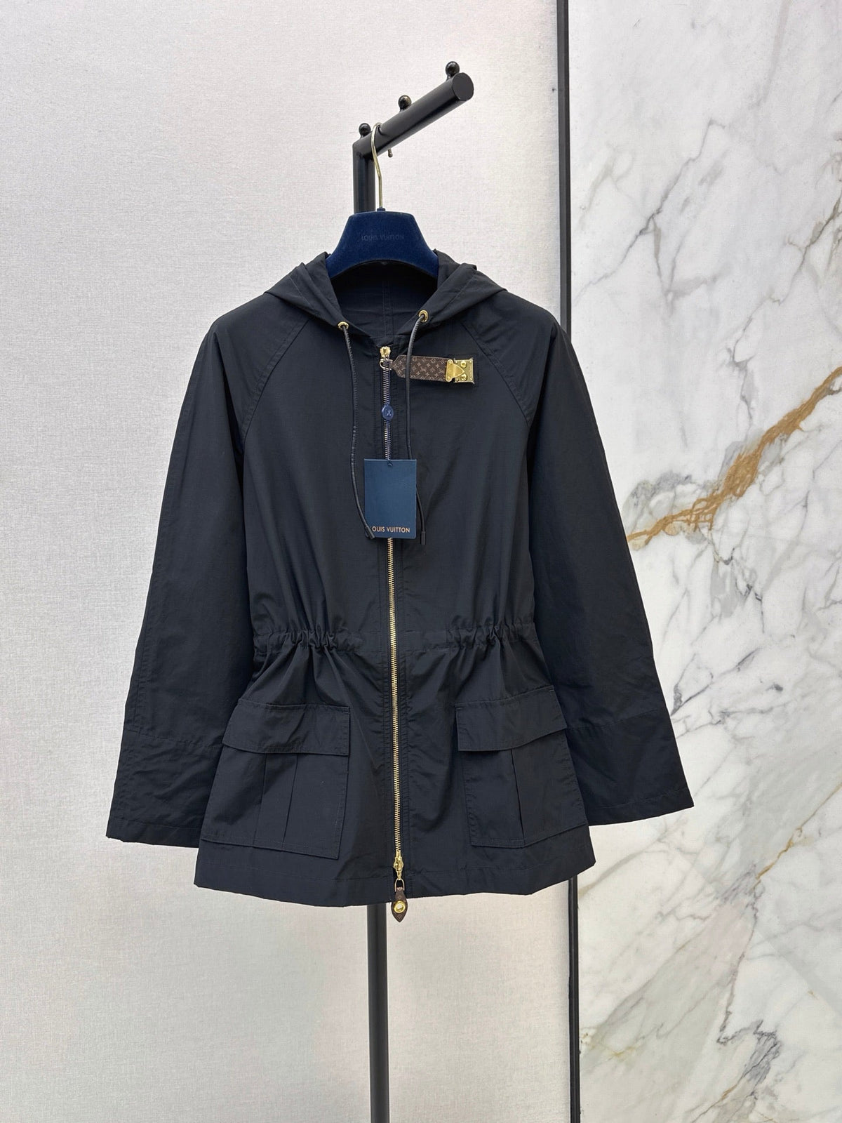 Louis Vuitton/26FW New Hooded Trench Coat with Leather Tab Detail 🖤