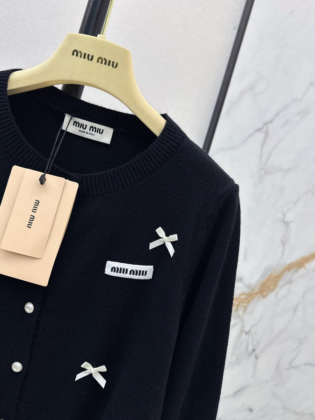26FW New Crew-Neck Cardigan with Bow Detail 🖤