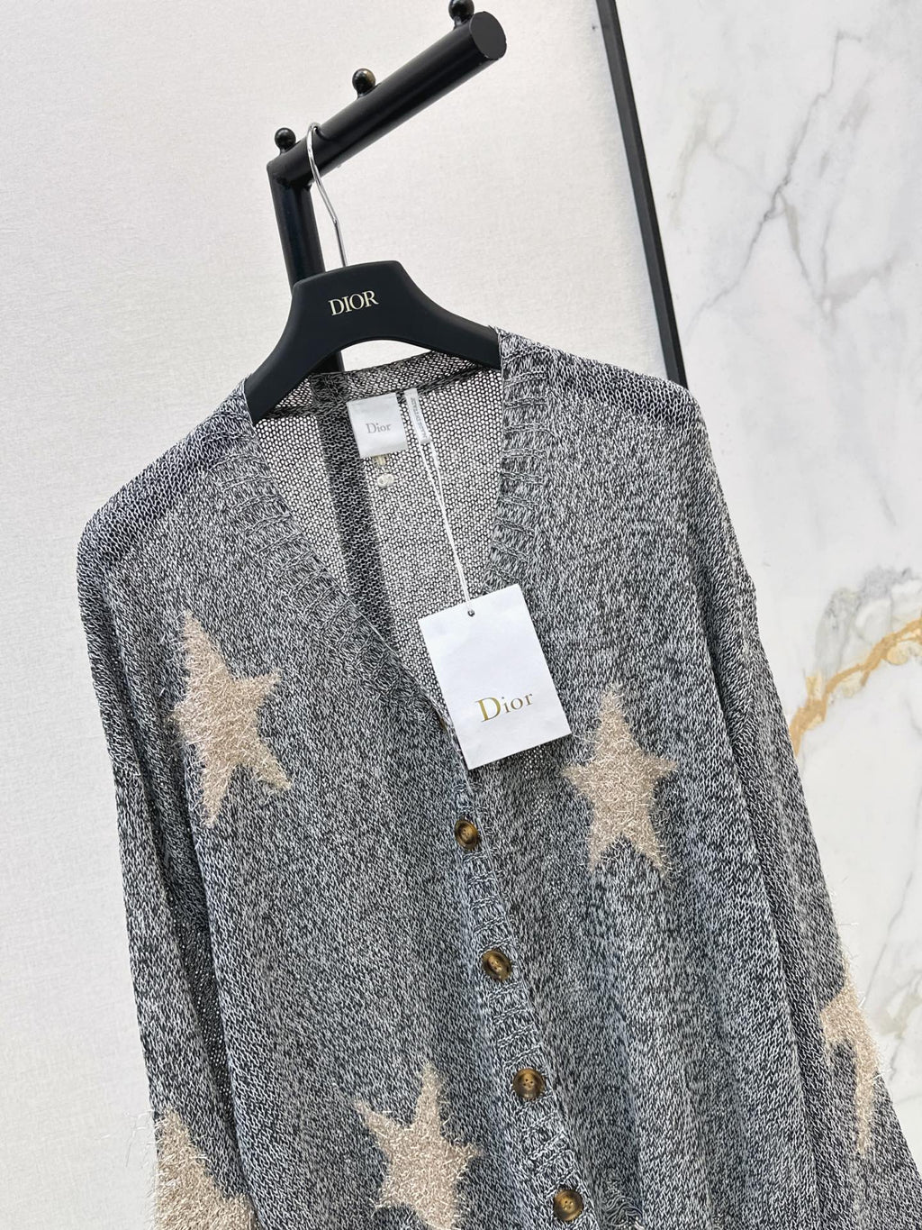 26FW New V-neck Cardigan with Jacquard Star Pattern 🤍