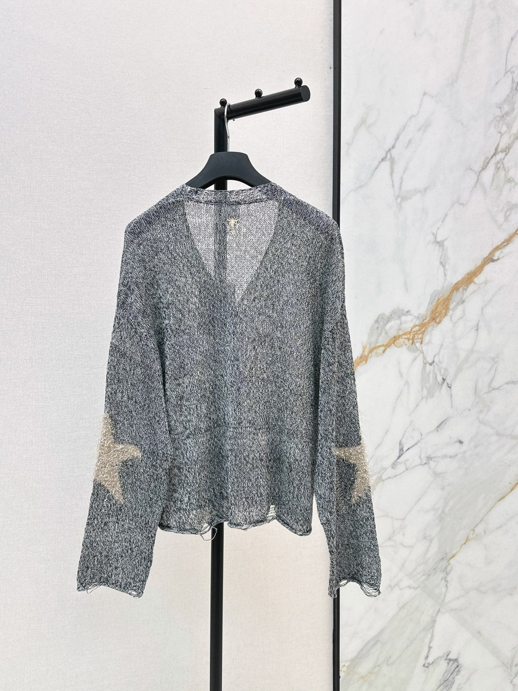 26FW New V-neck Cardigan with Jacquard Star Pattern 🤍