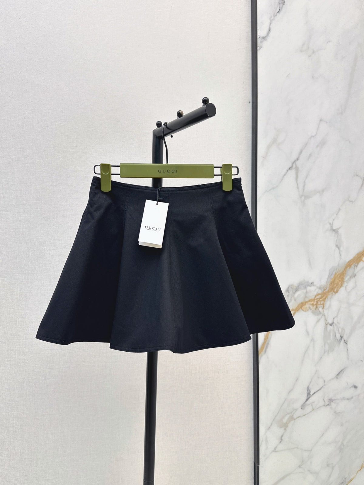 26FW New Fishtail Ruffle-Hem Mini Skirt 🖤
