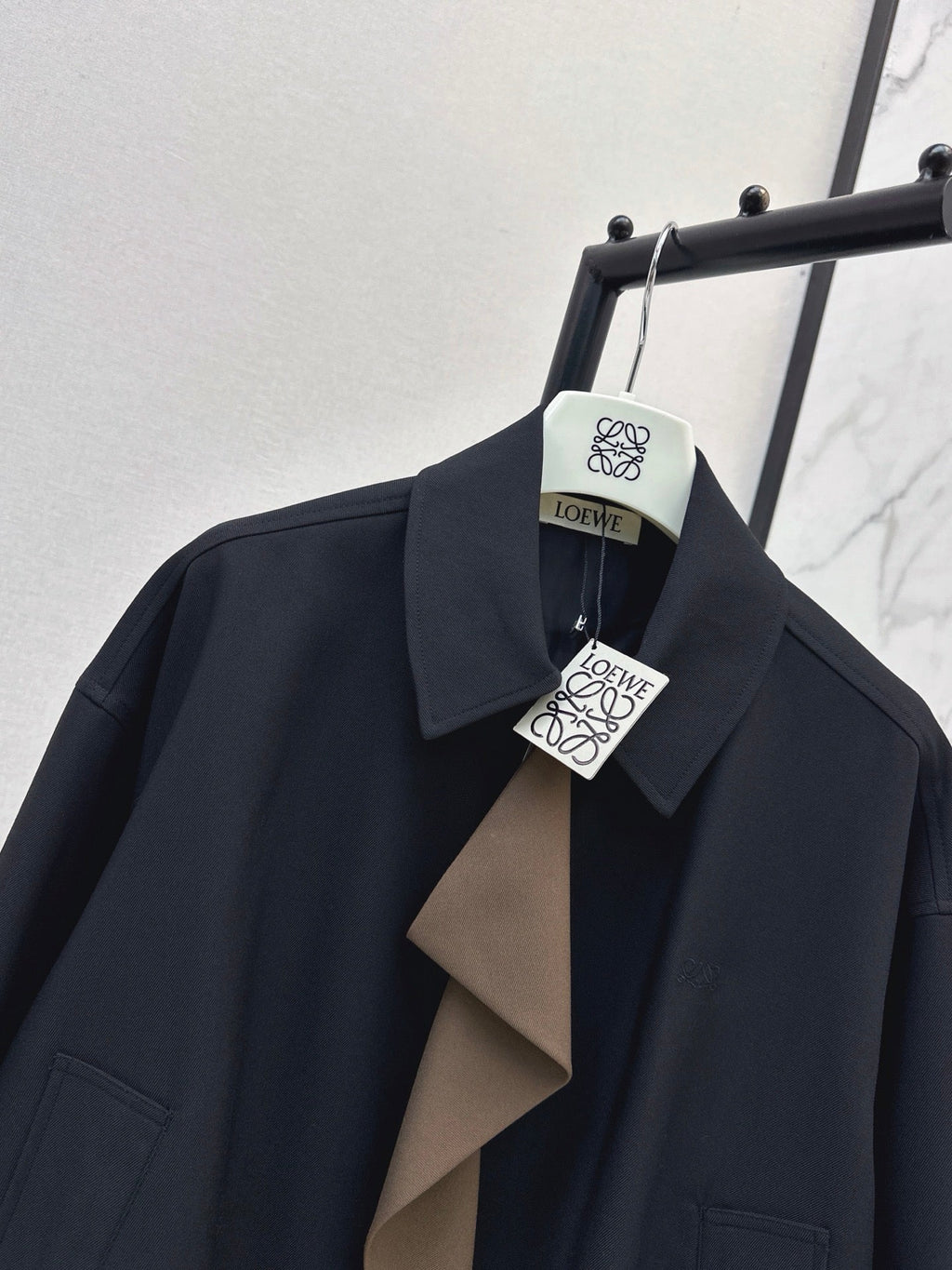 26FW New Oversized Jacket with Contrasting Ruffled Collar 🖤