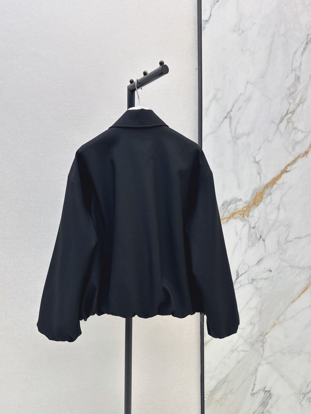 26FW New Oversized Jacket with Contrasting Ruffled Collar 🖤