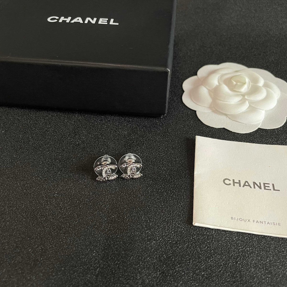 26FW New Double-C Logo Stud Earrings