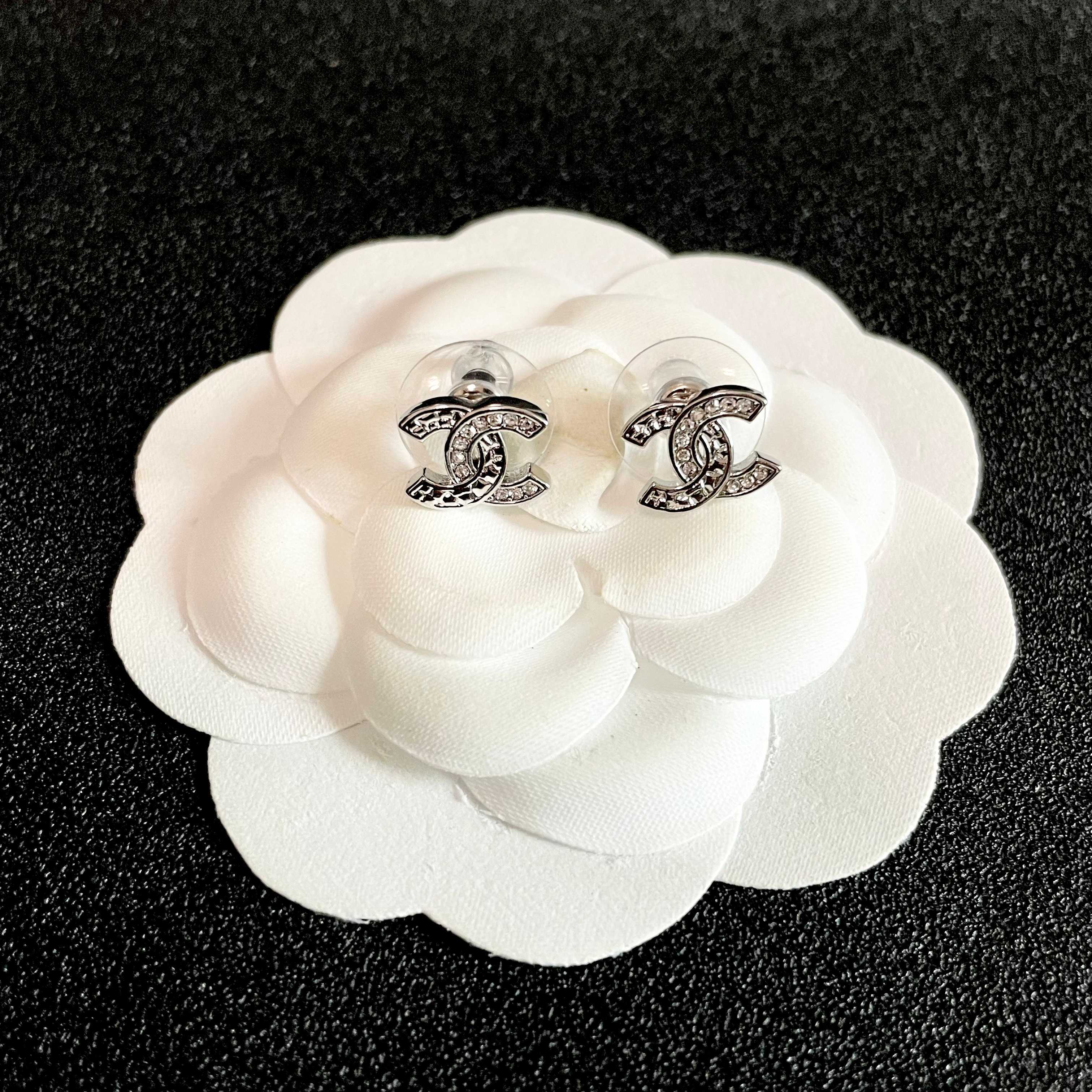 26FW New Double-C Logo Stud Earrings