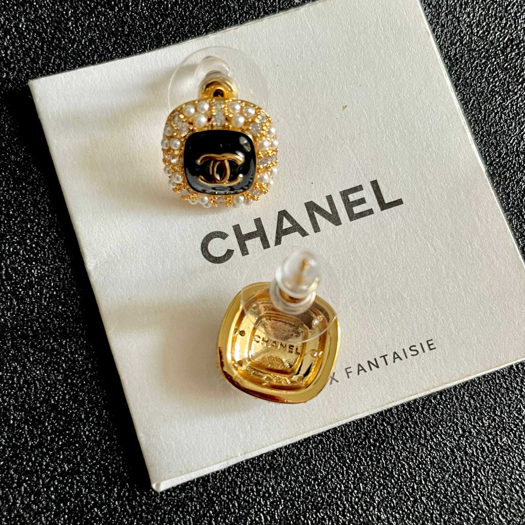26FW New Double-C Stud Earrings