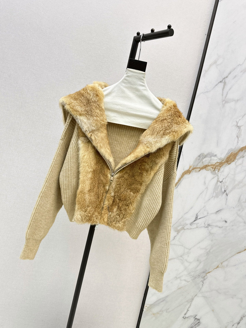 ❤️‍🔥Limited edition❤️‍🔥26FW New Knit Cardigan with Fox Fur Trim 🤎