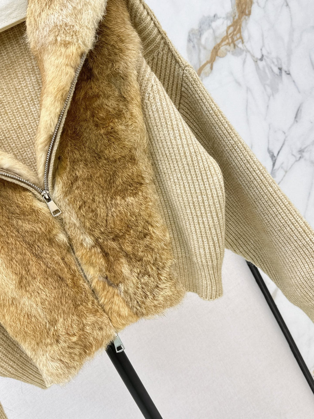 ❤️‍🔥Limited edition❤️‍🔥26FW New Knit Cardigan with Fox Fur Trim 🤎