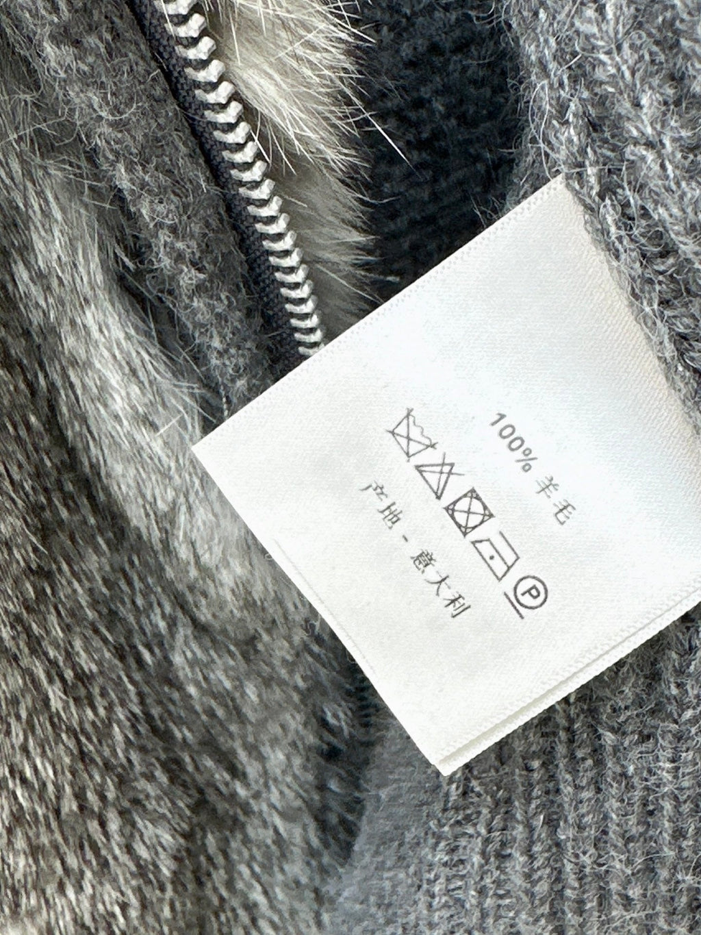 ❤️‍🔥Limited edition❤️‍🔥26FW New Knit Cardigan with Fox Fur Trim 🤎