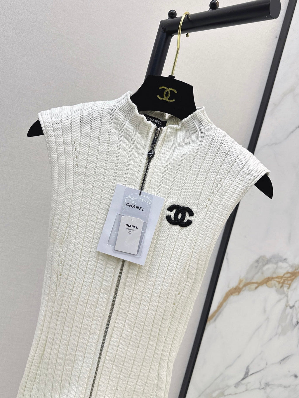 26FW New Color-Block Square-Neck Slim-Fit Sleeveless Knit Top 🤎