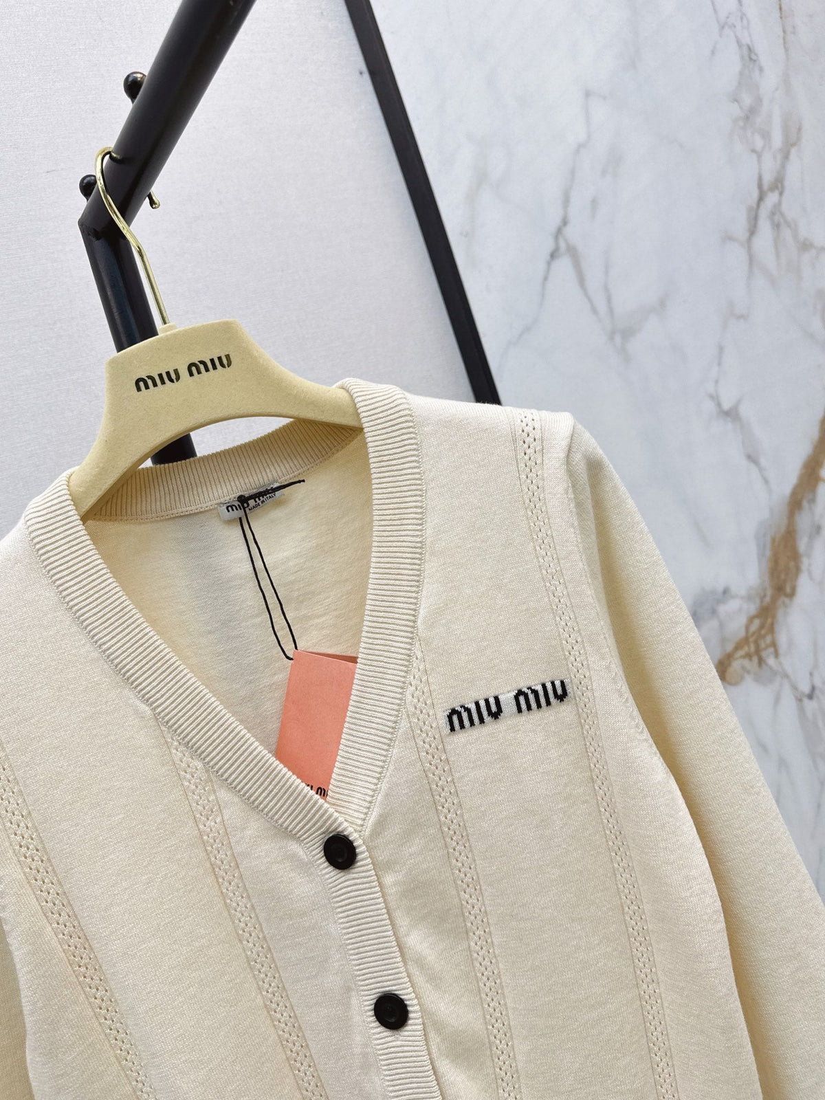 26FW New Classic V-Neck Versatile Cardigan 🤍