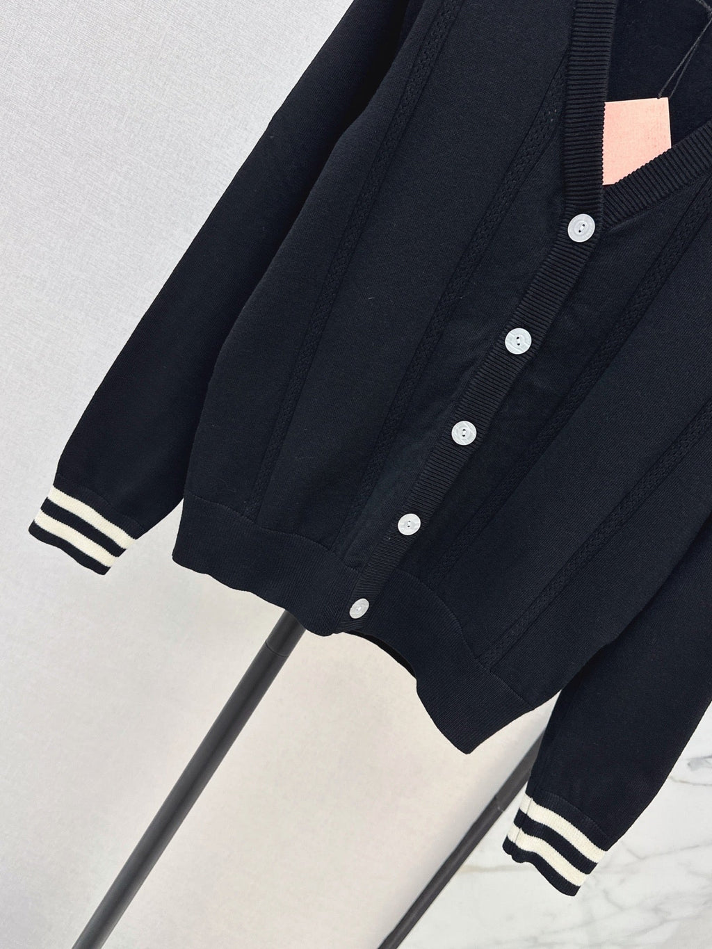 26FW New Classic V-Neck Versatile Cardigan 🤍