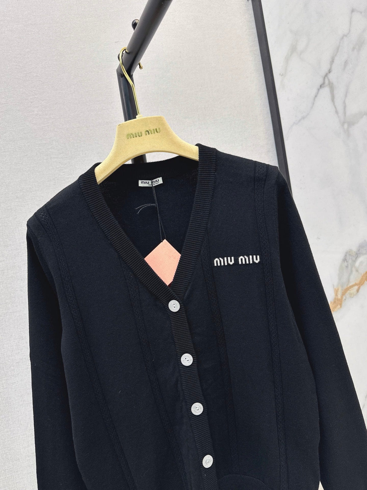 26FW New Classic V-Neck Versatile Cardigan 🤍
