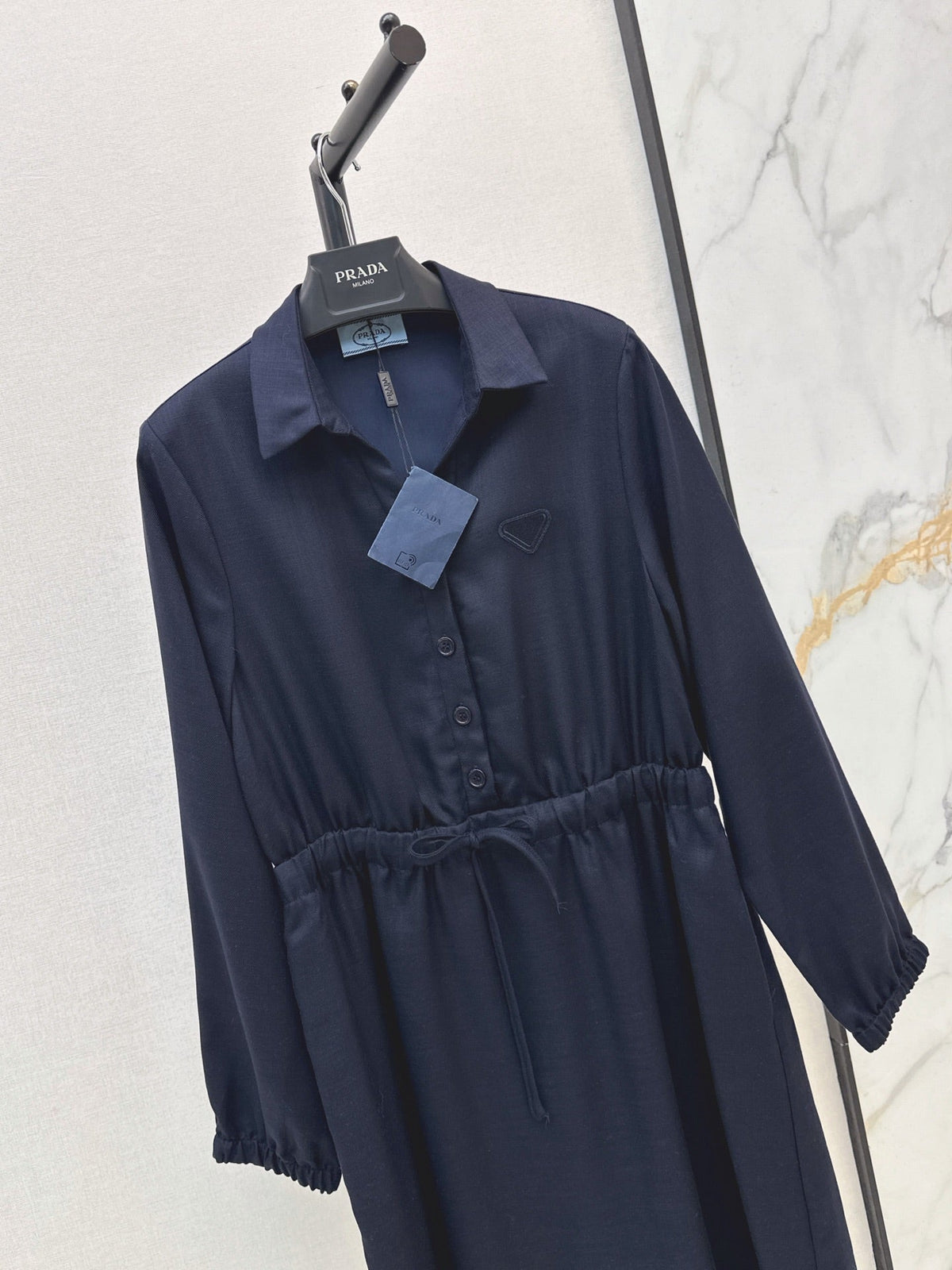 26FW New Elastic-Waist Dress with Triangle Logo Detail 🤍
