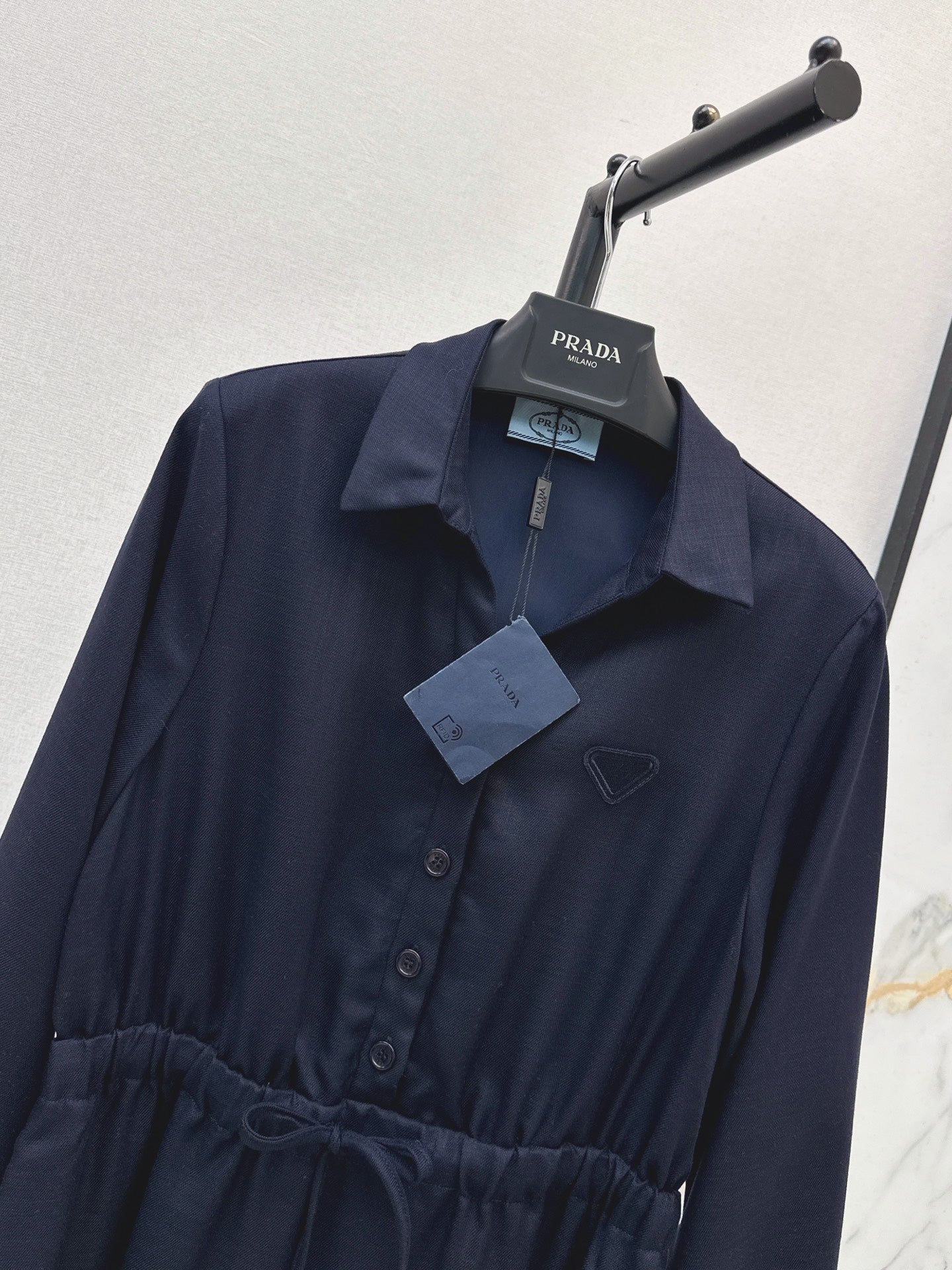 26FW New Elastic-Waist Dress with Triangle Logo Detail 🤍