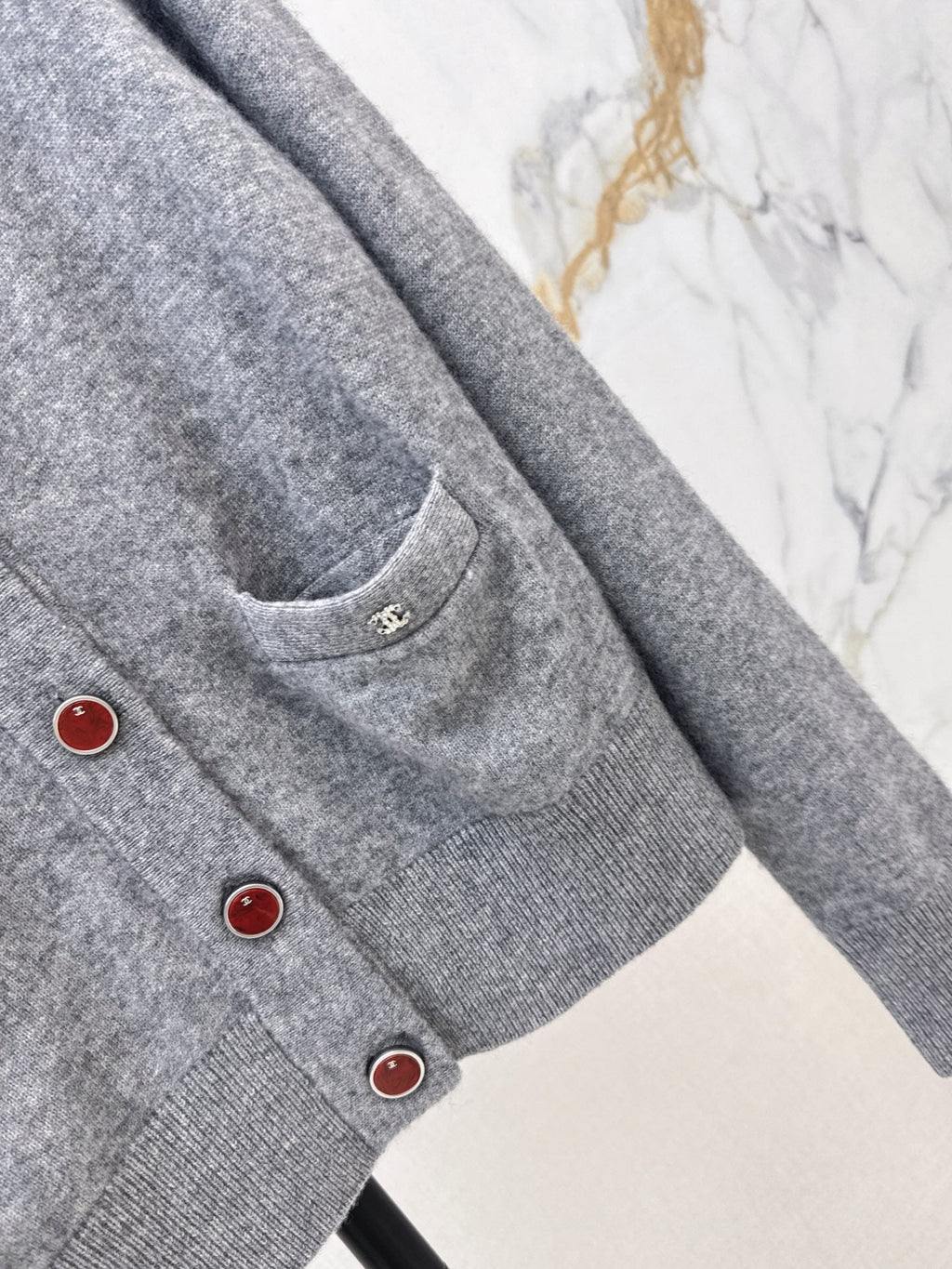 🔥Highest Quality🔥26FW New V-Neck Long-Sleeve Knit Cardigan 🩶