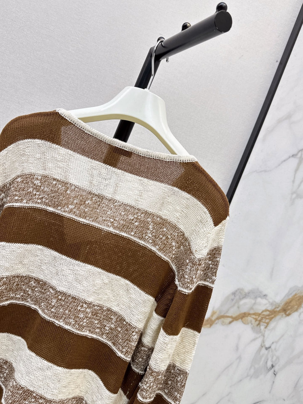 26FW New Loose-Fit Striped Long-Sleeve Knit Cardigan with Embroidered Logo 🤎