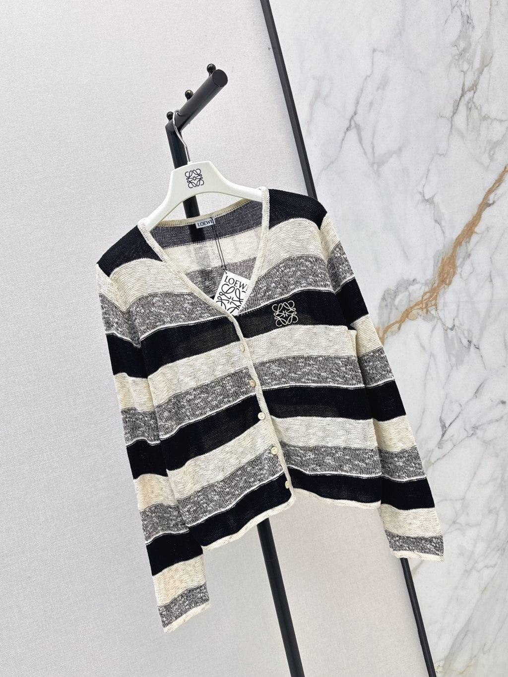 26FW New Loose-Fit Striped Long-Sleeve Knit Cardigan with Embroidered Logo 🤎