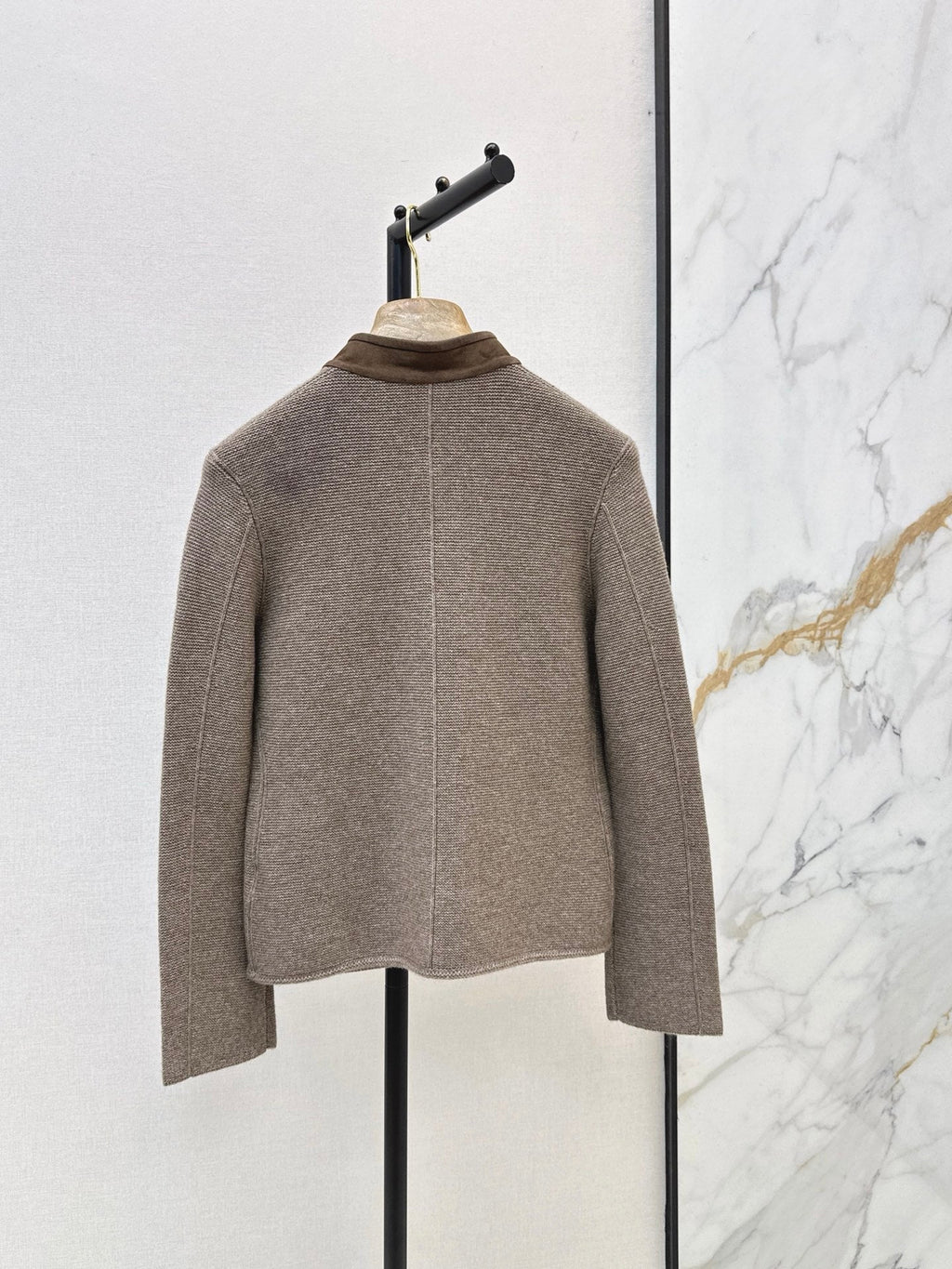 🔥Highest Quality🔥26FW New: Custom-design knit jacket featuring a blend of cashmere and suede 🤎