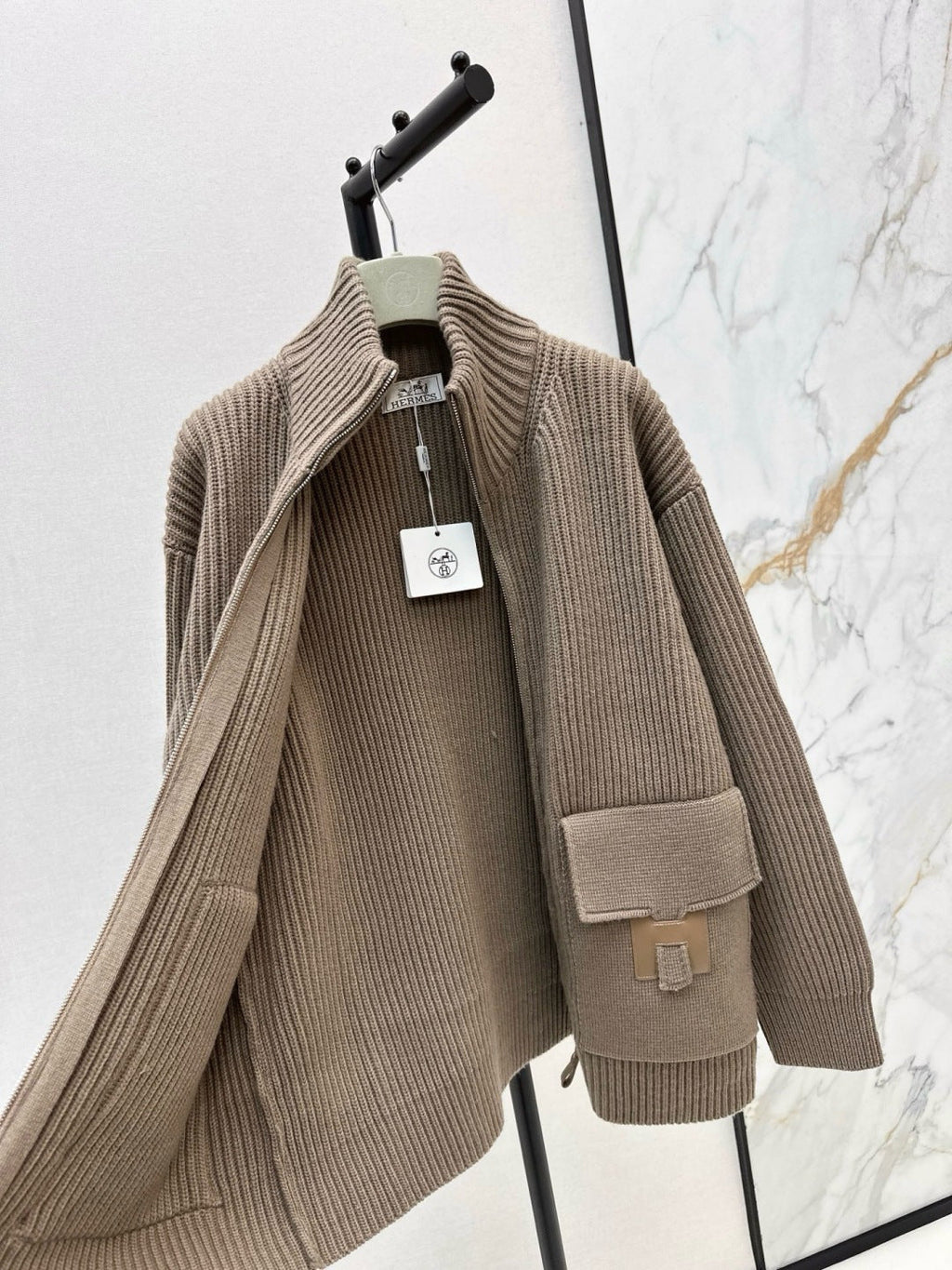 🔥Highest Quality🔥26FW New Classic Wool Knit Jacket with H-Pattern Pocket Detail 🖤